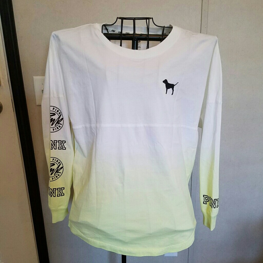VS Pink Long sleeve tee